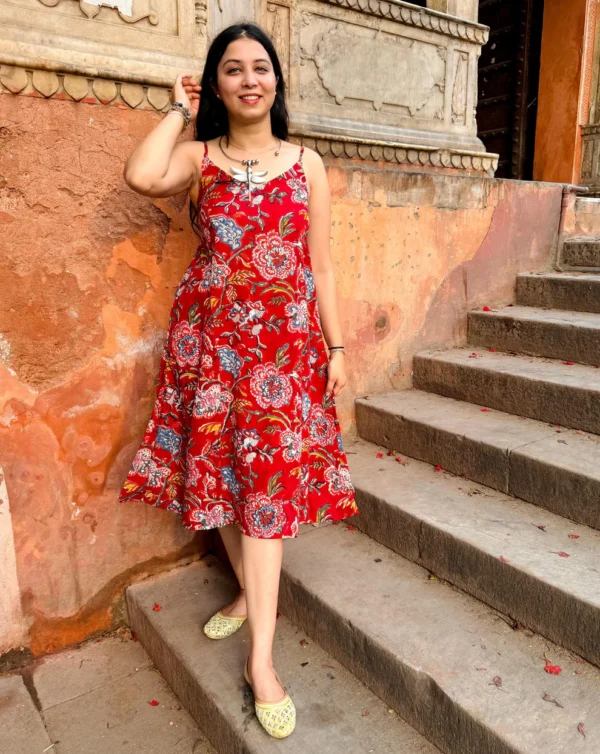 SLEEVE LESS KURTI